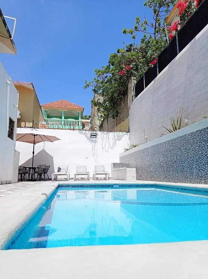 Casa Con Piscina Ideal Para Ti Y Los Tuyos.の連絡先